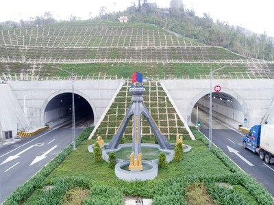 Đầu tư Hạ tầng Giao thông Đèo Cả (HHV): Cổ đông lớn nhất đăng ký bán 39 triệu cổ phiếu