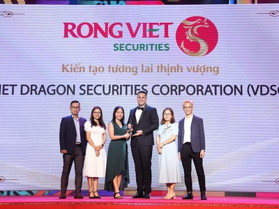 Chứng khoán Rồng Việt 2 năm liền đạt giải “Nơi làm việc tốt nhất châu Á”