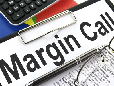 Áp lực giải chấp gia tăng, tìm cơ hội lúc thị trường giảm sâu