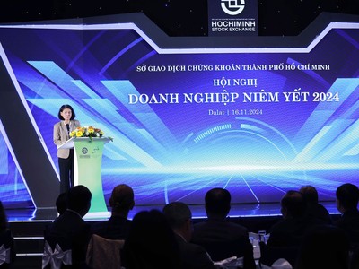 Bà Nguyễn Thị Việt Hà, Quyền Chủ tịch HĐQT Sở Giao dịch Chứng khoán TP.HCM phát biểu tại Hội nghị. Hình ảnh: Lê Toàn