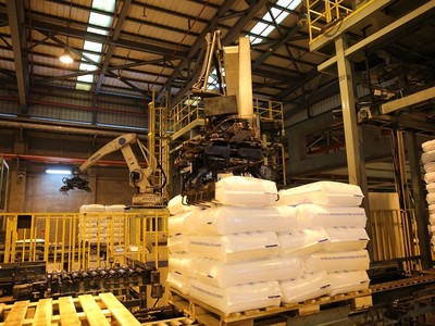 GDP Việt Nam sẽ tăng 7,6% trong năm 2021, cao nhất khu vực