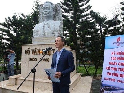 Ông Phạm Minh Nghĩa, Phó tổng giám đốc BSR phát biểu tại buổi lễ