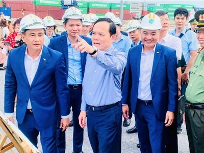 Phó Thủ tướng Trần Lưu Quang thăm cảng biển của VSC tại Hải Phòng