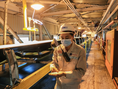 Nhà máy Đạm Cà Mau cán mốc sản xuất 10 triệu tấn Urê