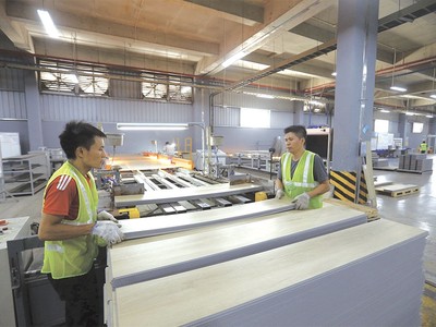 Neo Floor chạy full công suất, chinh phục thị trường Mỹ