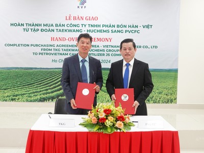 Phân bón Cà Mau (DCM) nhận bàn giao Phân bón Hàn - Việt