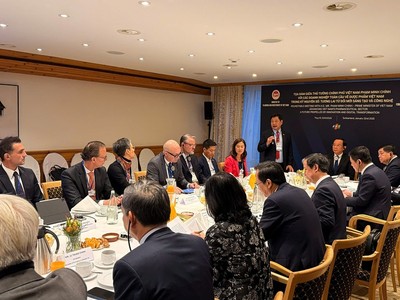 Chủ tịch FPT: Dược phẩm là một trong những ngành sẽ ứng dụng AI nhiều nhất