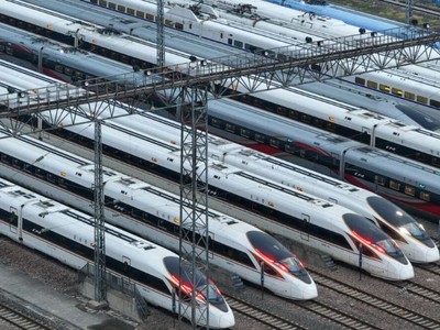 Trung Quốc đang ứng dụng AI để hiện đại hóa hệ thống đường sắt, từ quản lý vận hành, giám sát hạ tầng đến tối ưu hiệu quả khai thác (Ảnh: East Asia Forum)