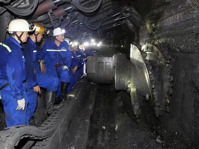 Than Vàng Danh (TVD): Ủy viên HĐQT đã bán ra 110.000 cổ phiếu