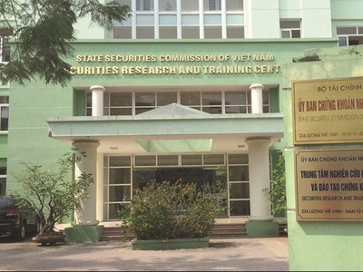 Ủy ban Chứng khoán Nhà nước và có quyết định xử phạt Công ty cổ phần Thực phẩm Nông sản Xuất khẩu Sài Gòn 60 triệu đồng