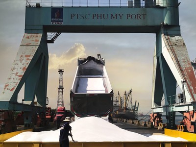 PVFCCo xuất khẩu lô hàng 19.000 tấn phân đạm urê