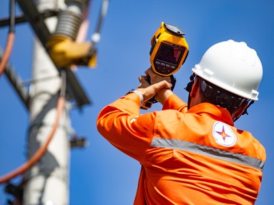 Nền nhiệt ở mức cao, miền Bắc vẫn lo khó cung ứng điện