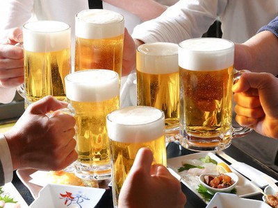 Chưa kịp "say", ngành bia lại nặng mối lo