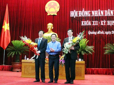 Phó Thủ tướng Phạm Bình Minh chúc mừng hai đồng chí Nguyễn Văn Đọc, Nguyễn Đức Long giữ cương vị mới
