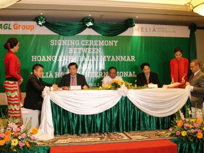 Lễ ký kết hợp đồng quản lý khách sạn giữa Tập đoàn HAGL và Tập đoàn quản lý khách sạn hàng đầu thế giới Melia