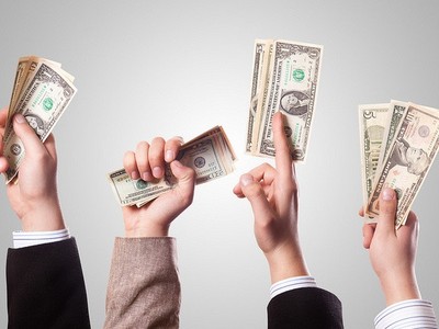 Bất ổn toàn cầu không phá nổi “bữa tiệc” của nhà đầu tư