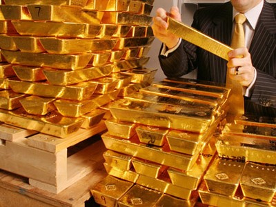 Môi giới nghỉ mát chưa về, vàng còn vắng giao dịch