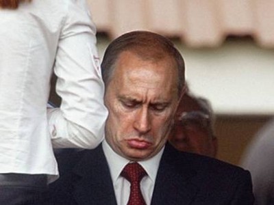 Nga hối hả bán USD để cứu đồng Rúp khỏi tâm bão