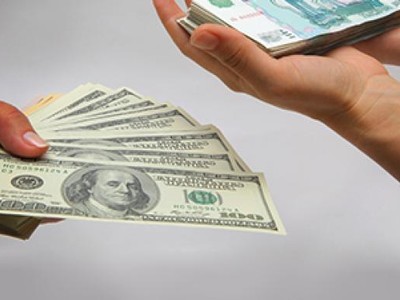 Nga thừa nhận đã bơm hơn 4 tỷ USD để cứu đồng Rúp