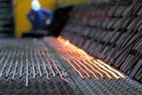 Chi phí cố định cao trở thành vấn đề sống còn đối với các công ty