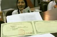 NĐT cần phải nhận biết những vấn đề về chất lượng tín dụng khi mua cổ phiếu ngành ngân hàng.