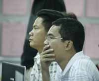 Nhà đầu tư nên tập thói quen tiếp nhận những đánh giá khác biệt của các tổ chức tài chính với một thái độ đúng mực hơn.