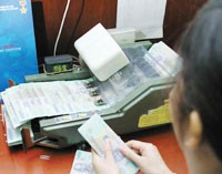 Thắt chặt chính sách tiền tệ được đặt lên nhóm đầu trong các giải pháp kiềm chế lạm phát