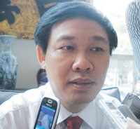 Ông Vương Đình Huệ.