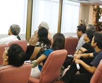 Chậm trả cổ tức, nhà đầu tư chỉ biết trách mình?