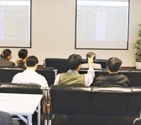 TTCK Việt Nam có hệ số P/E thấp hơn TTCK một số nước trong khu vực.