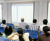 Tiền ngân hàng đang về với… ngân hàng!?