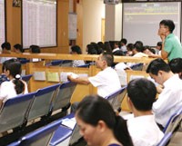 Xu thế chủ đạo của TTCK Việt Nam trong ngắn hạn được dự báo là tăng nhẹ và sẽ tăng mạnh vào những tháng cuối năm.