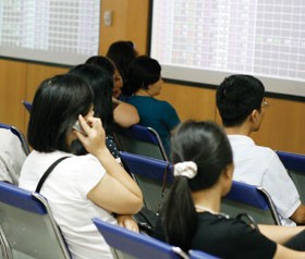 Hầu hết các nước đều không đánh thuế vào các nghiệp vụ chia cổ tức bằng CP/phát hành CP thưởng.