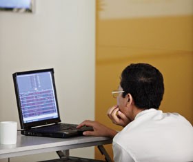 Rủi ro lớn nhất trên TTCK là rủi ro thanh khoản - Ảnh: Hoài Nam