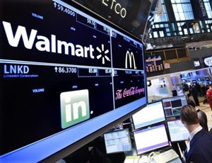 Sau phiên sụt giảm mạnh hôm thứ Ba, Phố Wall đã có phiên phục hồi trở lại. Ảnh: Reuter