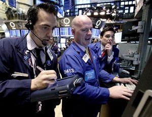 S&P 500 cách đỉnh lịch sử 10%