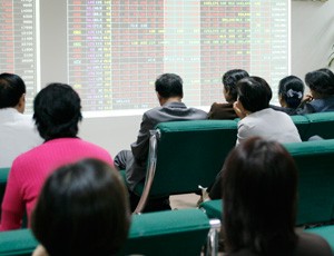 Xu thế tăng trung hạn vẫn đang đóng vai trò chủ đạo 