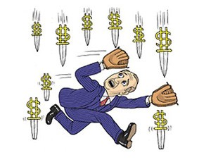 Không nên tìm cách bắt dao rơi 