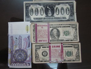 22 năm tù cho 2 kẻ buôn bán USD giả