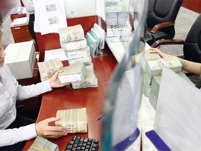 Chính phủ họp cuối năm, nợ xấu vẫn “nóng”