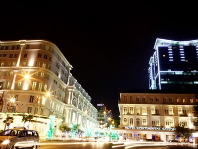 Khách sạn cao cấp: Nội thách thức ngoại!