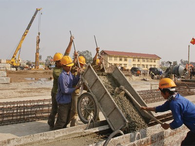 Thiếu chuyên nghiệp, thầu phụ Việt Nam thua thiệt