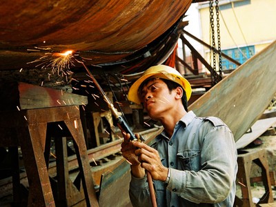 Tái cơ cấu, quyết liệt nhưng không thể vội vàng