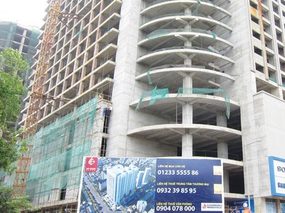 "Đại gia" địa ốc về quê bán dạo