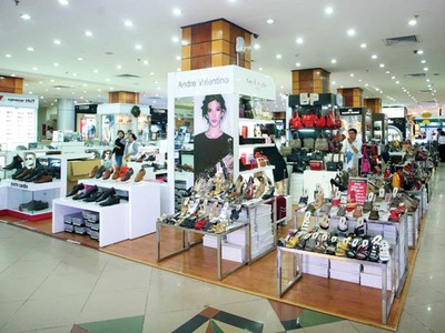 Trung tâm thương mại TP. HCM ngóng khách