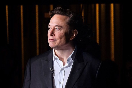 Elon Musk sẽ không trao quyền kế vị cho 9 người con | Tin nhanh chứng khoán