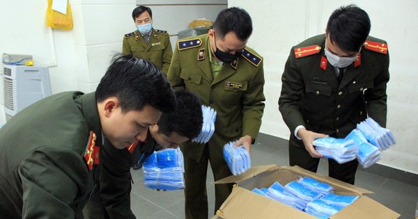 Xử lý nhiều vụ vi phạm buôn bán khẩu trang từ đầu tháng 2