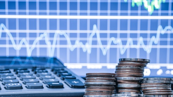 Các quỹ kiên định áp dụng phương pháp đầu tư dựa trên phân tích và định giá kỹ lưỡng từng công ty, xây dựng danh mục đa dạng…