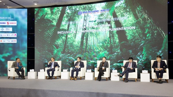 Hội thảo Phát triển bền vững 2025 với chủ đề “Động lực cho kỷ nguyên bền vững” do Báo Tài chính - Đầu tư tổ chức. Ảnh: Chí Cường