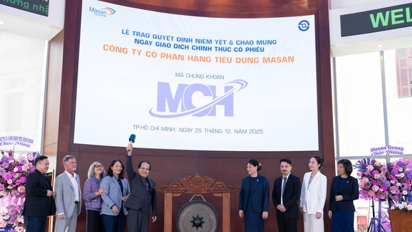 Nghi thức đánh cồng chính thức niêm yết tại sàn giao dịch HOSE.